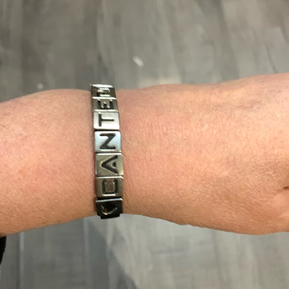 Canterbury bracelet